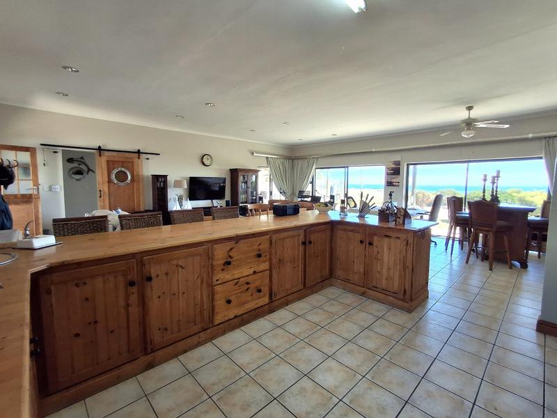5 Bedroom Property for Sale in Duyker Eiland Western Cape